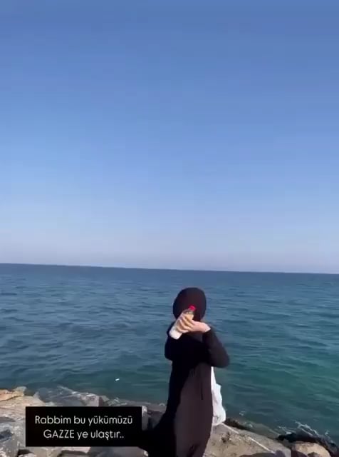 Einige islamistische Gruppen in Türkiye verschmutzen weiterhin die Umwelt, indem sie Plastikflaschen voller Lebensmittel werfen und glauben, dass sie Gazastreifen erreichen wird. Was auch immer es getan wird, diese Gruppen können nicht daran gehindert werden, das Meer zu verschmutzen.