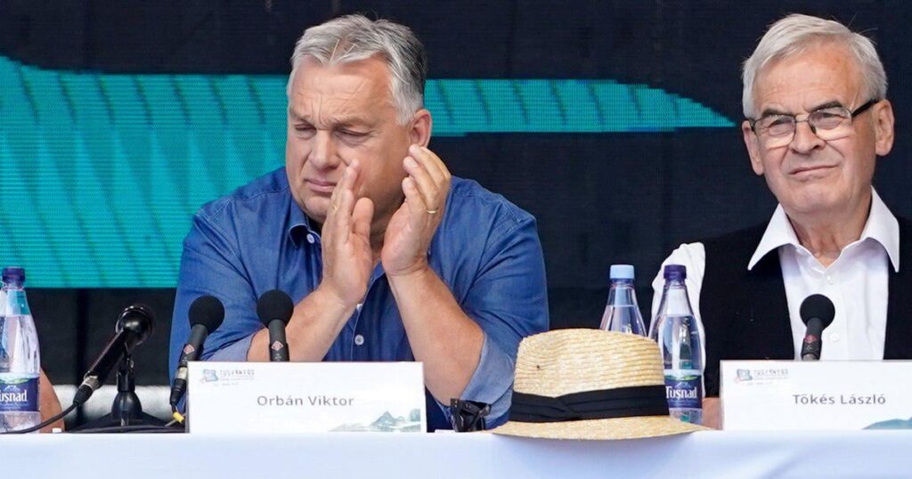 Laszlo -Tokes schüttelt die Geister in der Rede von Tusnad: Siebenbürgen, um unter rumänischer Herrschaft zu bleiben, aber unter ungarischer Autonomie zu stehen Laszlo -Tokes schüttelt die Geister in der Rede von Tusnad: Siebenbürgen, um unter rumänischer Herrschaft zu bleiben, aber unter ungarischer Autonomie zu stehen