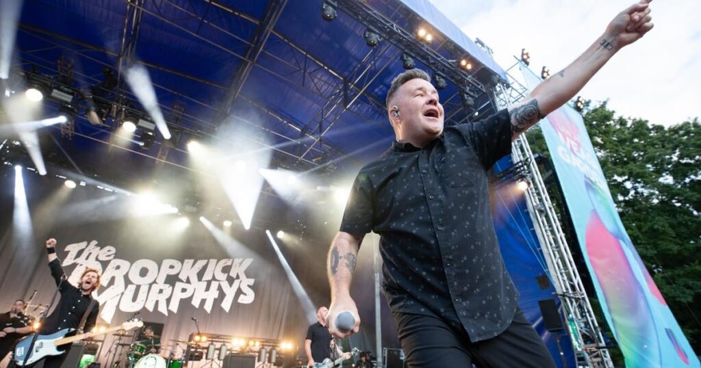 Dropkick Murphys beenden Punk im Park Festival über die Trump -Kampagnenspenden des Gründers