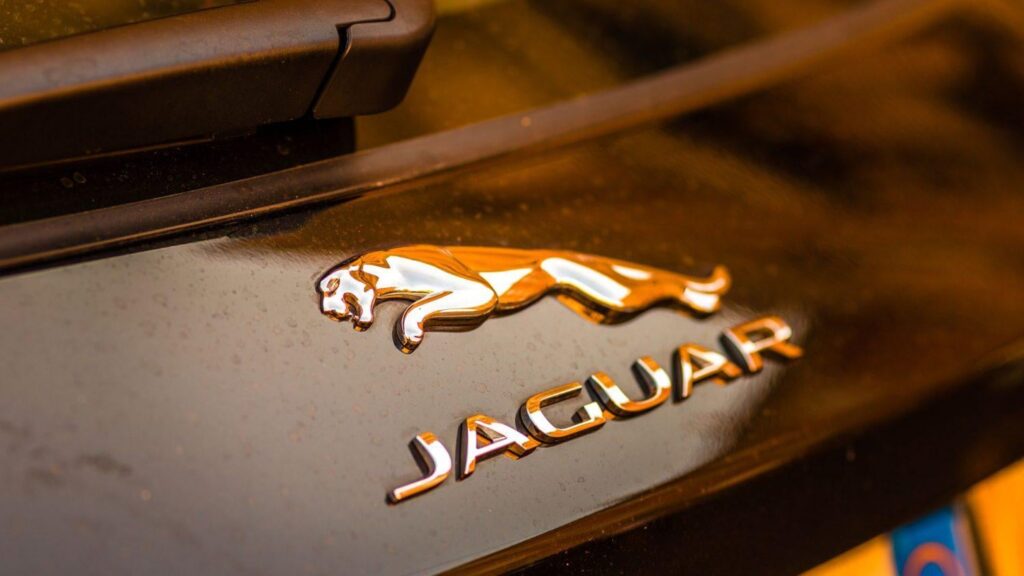 Jaguars europäischer Vertriebsunfall inmitten kontroverser Umbenennung