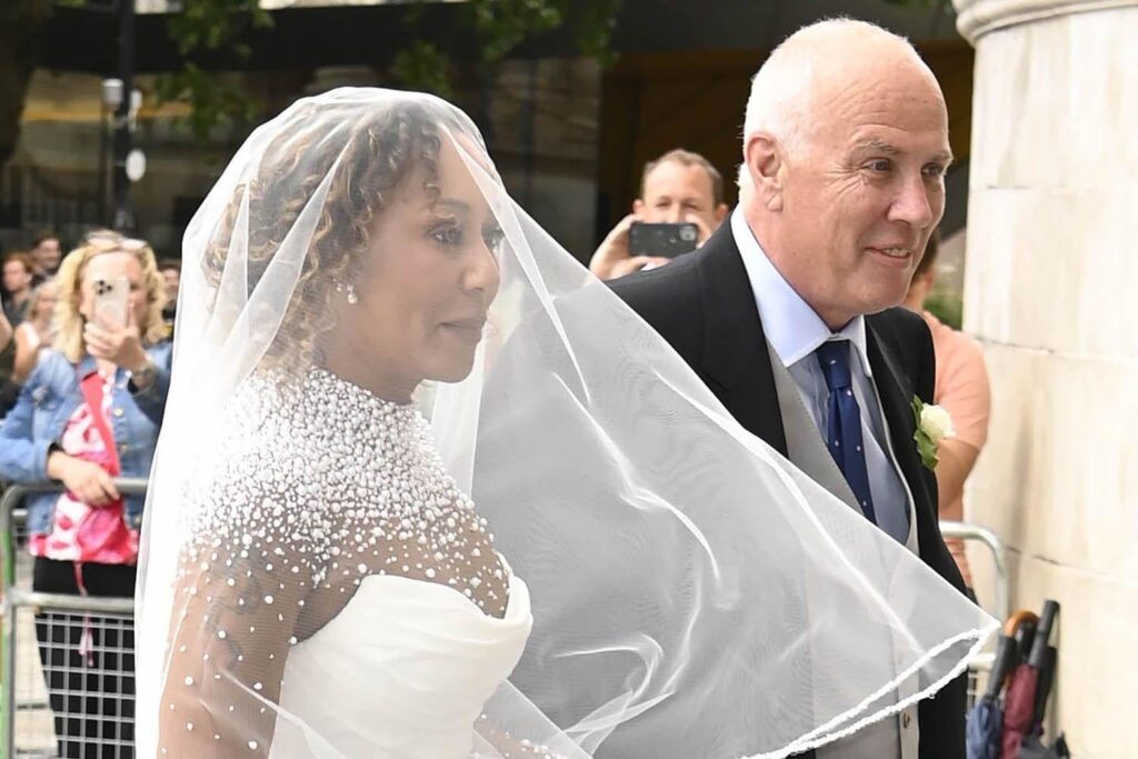 Mel B heiratet die Friseurin Rory McPhee in der St. Pauls Kathedrale in London