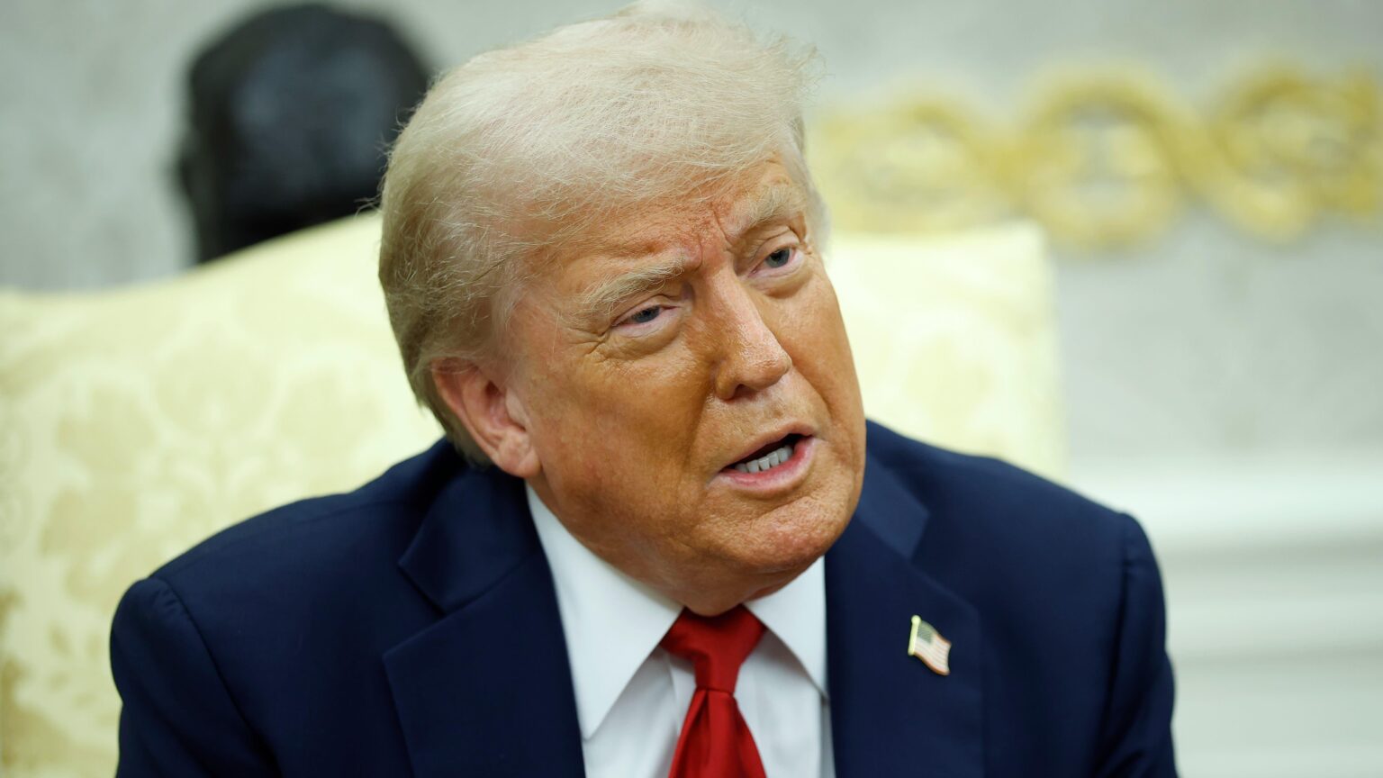 Donald Trump eröffnet den US -Rentenmarkt für Kryptoinvestitionen