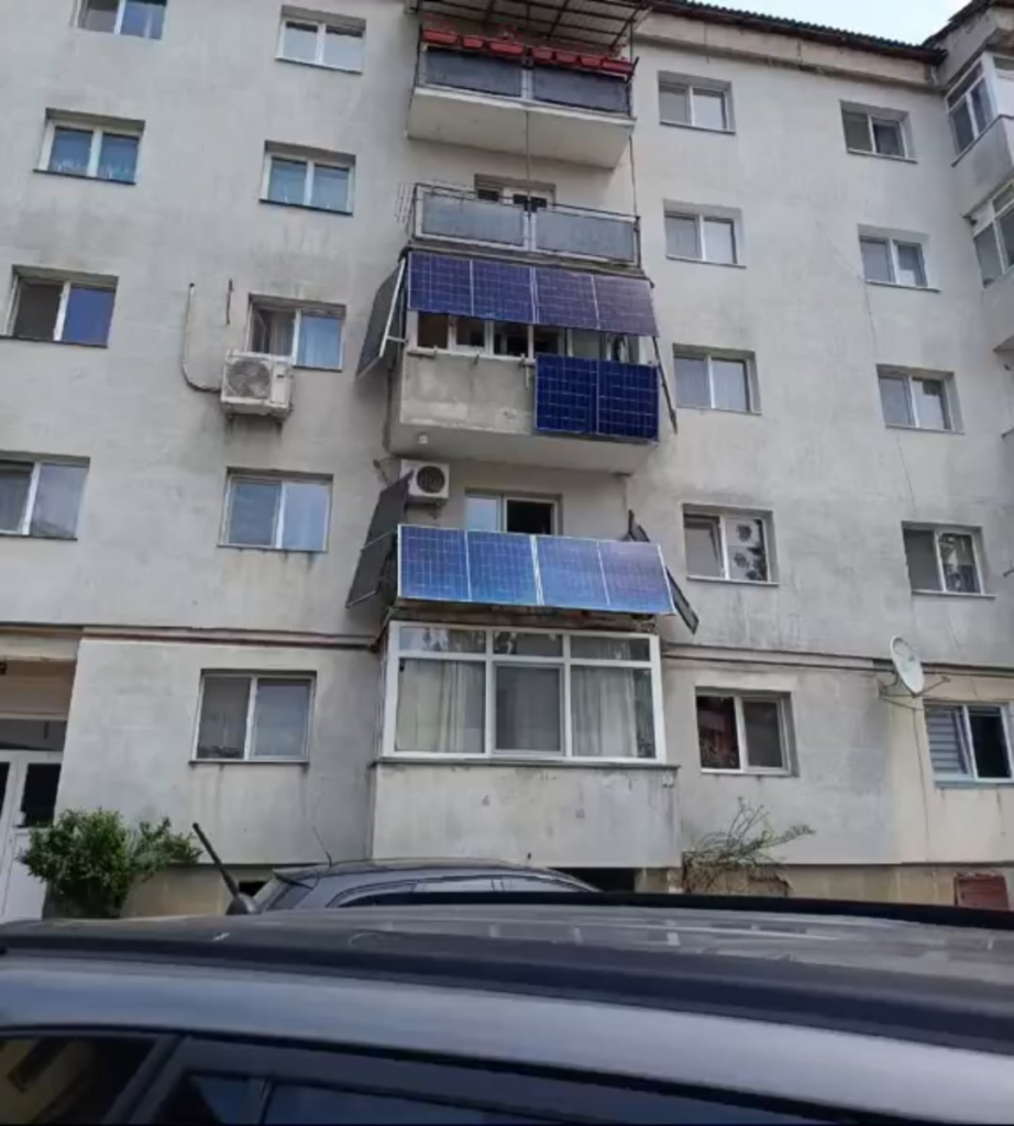 Blockieren Sie Fassaden in allen Farben, zufällig montiertes ACS, und jetzt kommt diese visuelle Verschmutzung?