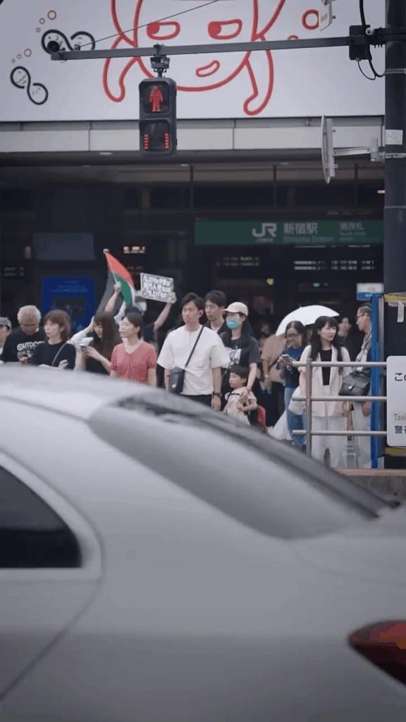 Yusuke Furusawa: Der Mann, der täglich gegen Israels Krieg gegen Palästina protestiert