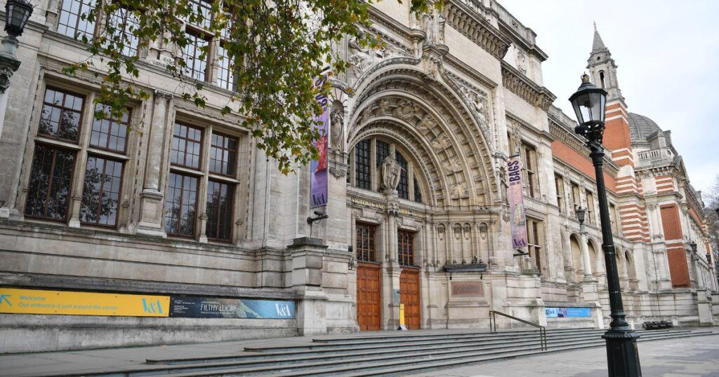 Überprüfung des Top -Londoner Museums, der Vorfall nach Bristol -Schülern "rassistisch profiliert" während der Schulreise