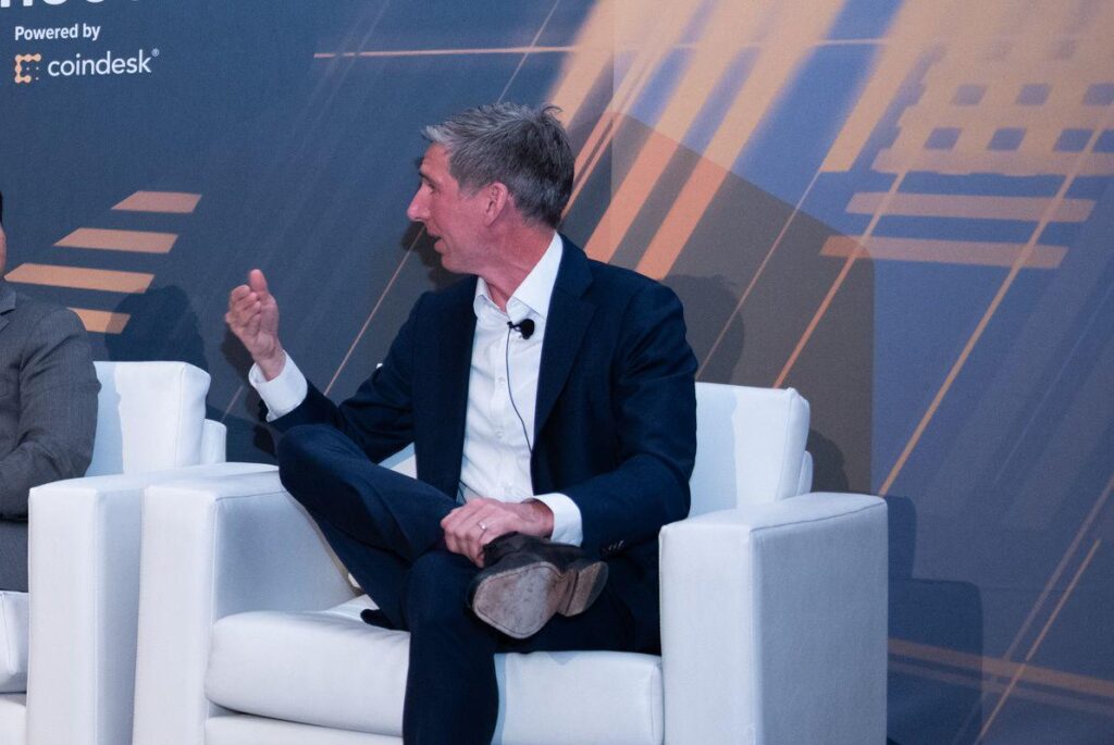"Sie können den Genie nicht wieder in die Flasche legen", wird Crypto Mainstream: Bitwise sagt