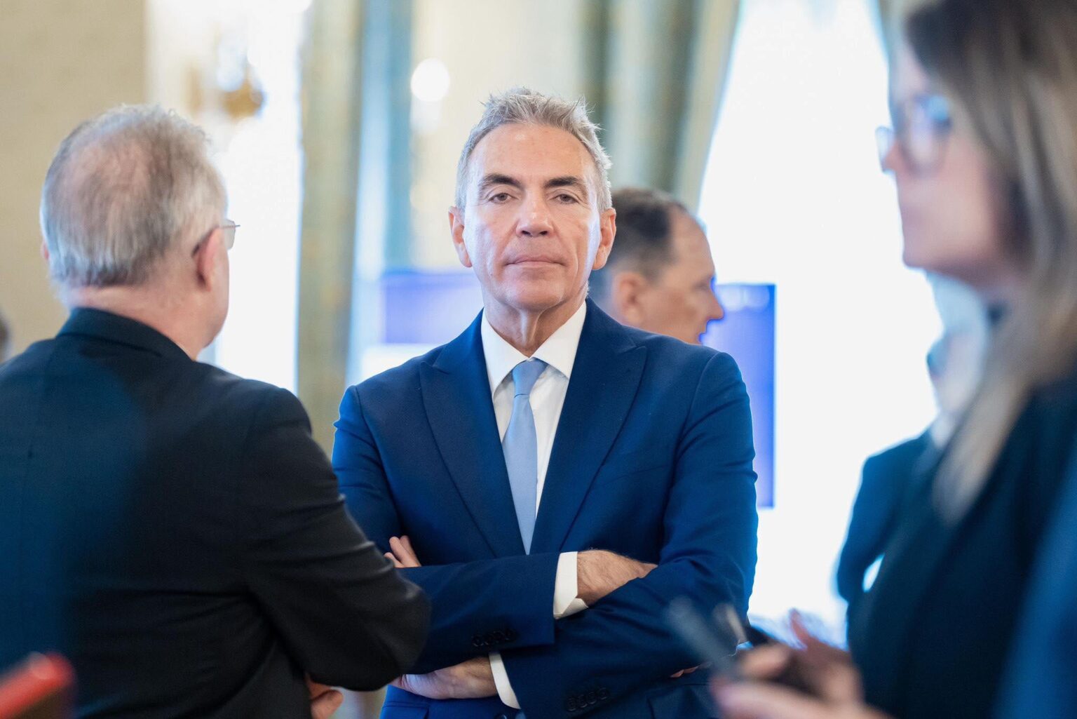 Der Skandal, der auf Dragoș Anastasiu abzielt, erweitert sich. Ilie Bolojan hätte ihn gebeten, zurückzutreten, aber der stellvertretende Premierminister lehnte ab Der Skandal, der auf Dragoș Anastasiu abzielt, erweitert sich. Ilie Bolojan hätte ihn gebeten, zurückzutreten, aber der stellvertretende Premierminister lehnte ab