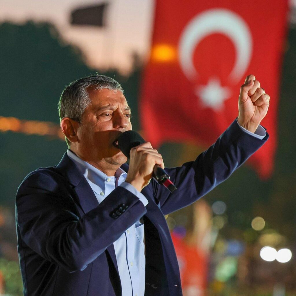 CHP -Leiter Ozgur Ozel -Untersuchung wurde eingeleitet.