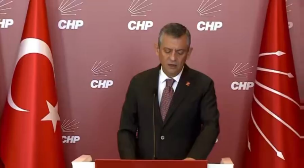 Özgür Özel: "Unsere Freunde wurden im Putsch gegen die Macht der Kemalisten gefangen genommen.