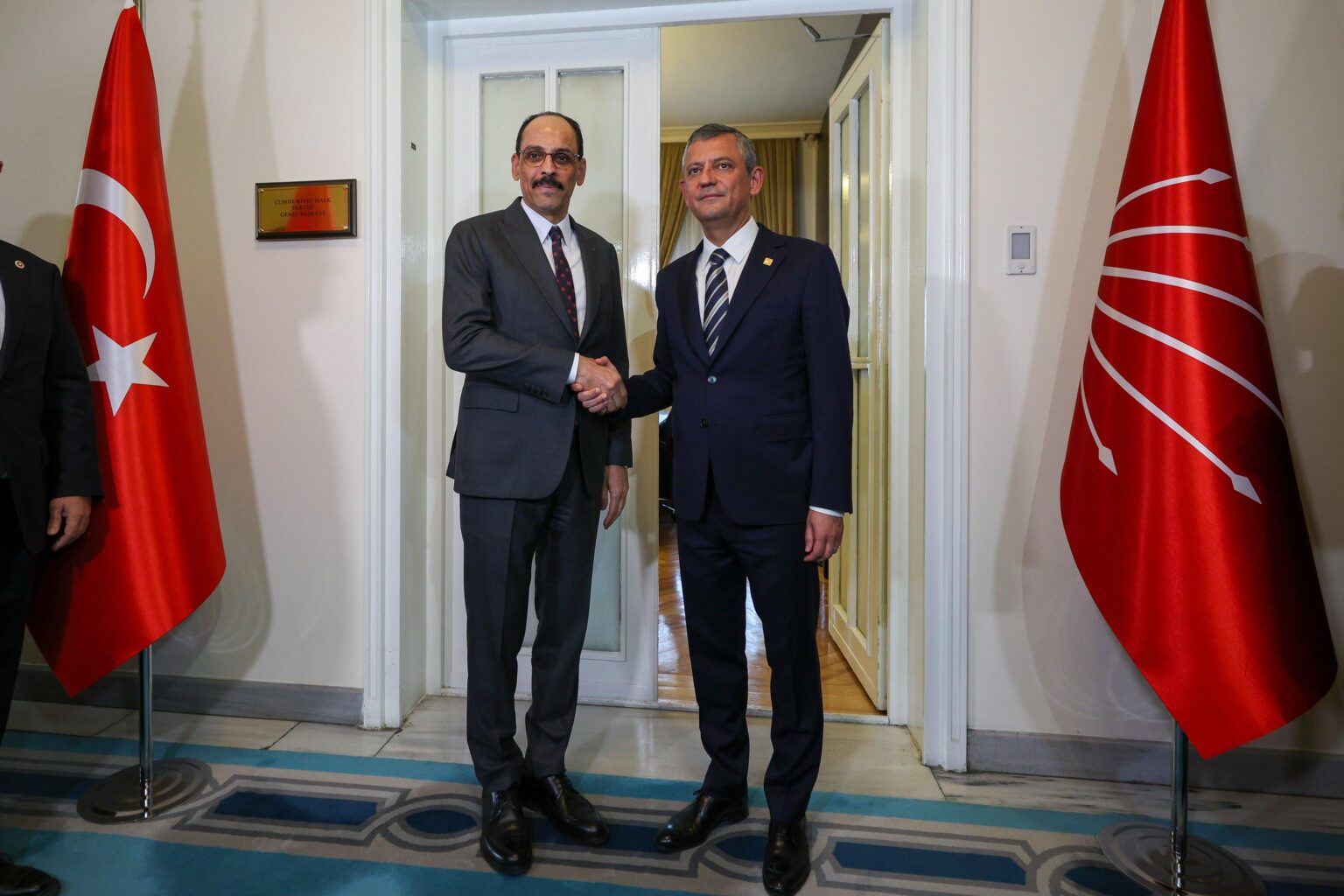 Der Inhalt des dicken Interviews wurde der Presse nicht erklärt. Denken Sie, dass das Schicksal von Imamoglu auf dem Tisch besprochen wurde?