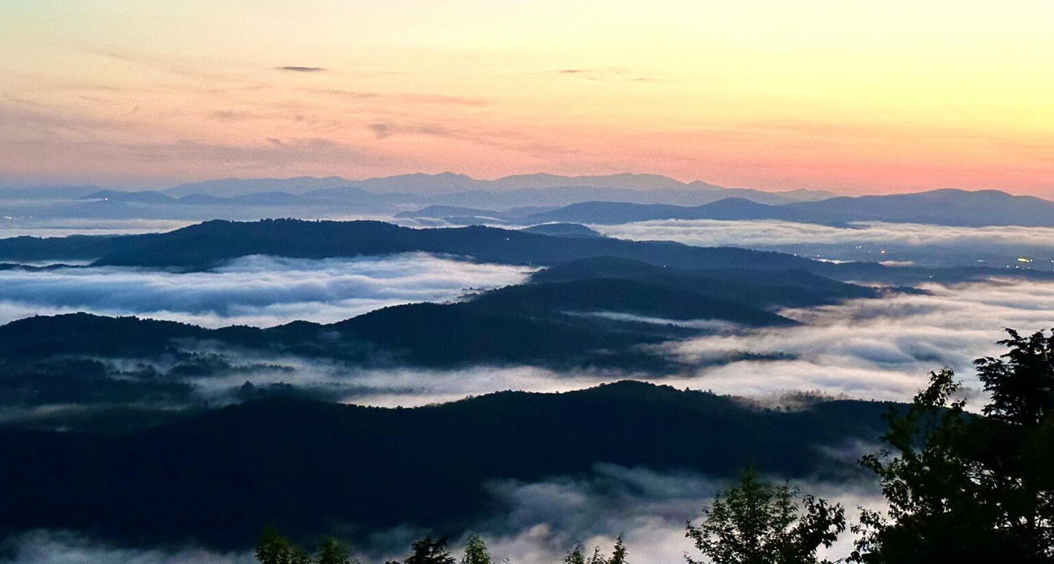 Inseln in den Wolken ... das sind wir