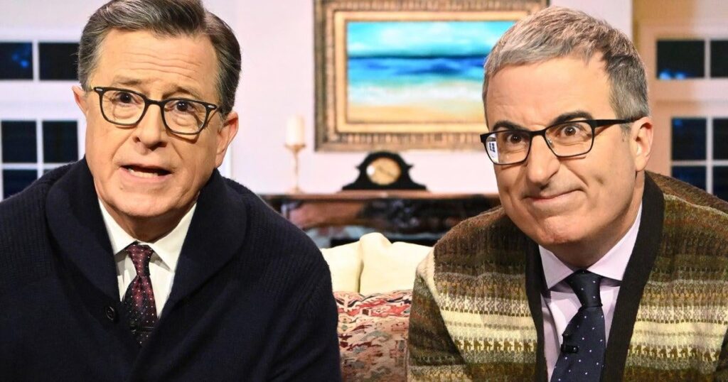 "Ich bin teilweise aufgeregt": John Oliver neckt, was Colbert in den letzten Monaten der Show tun darf