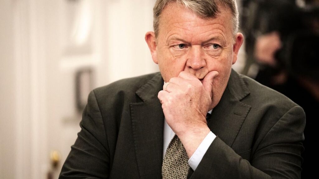 Nach anderthalb Jahren ist die Regierung immer noch nicht im Ziel des kontroversen Plans: "Es ist peinlich" [Uddannelse af sosu/sygeplejersker i Indien/Filippinerne]