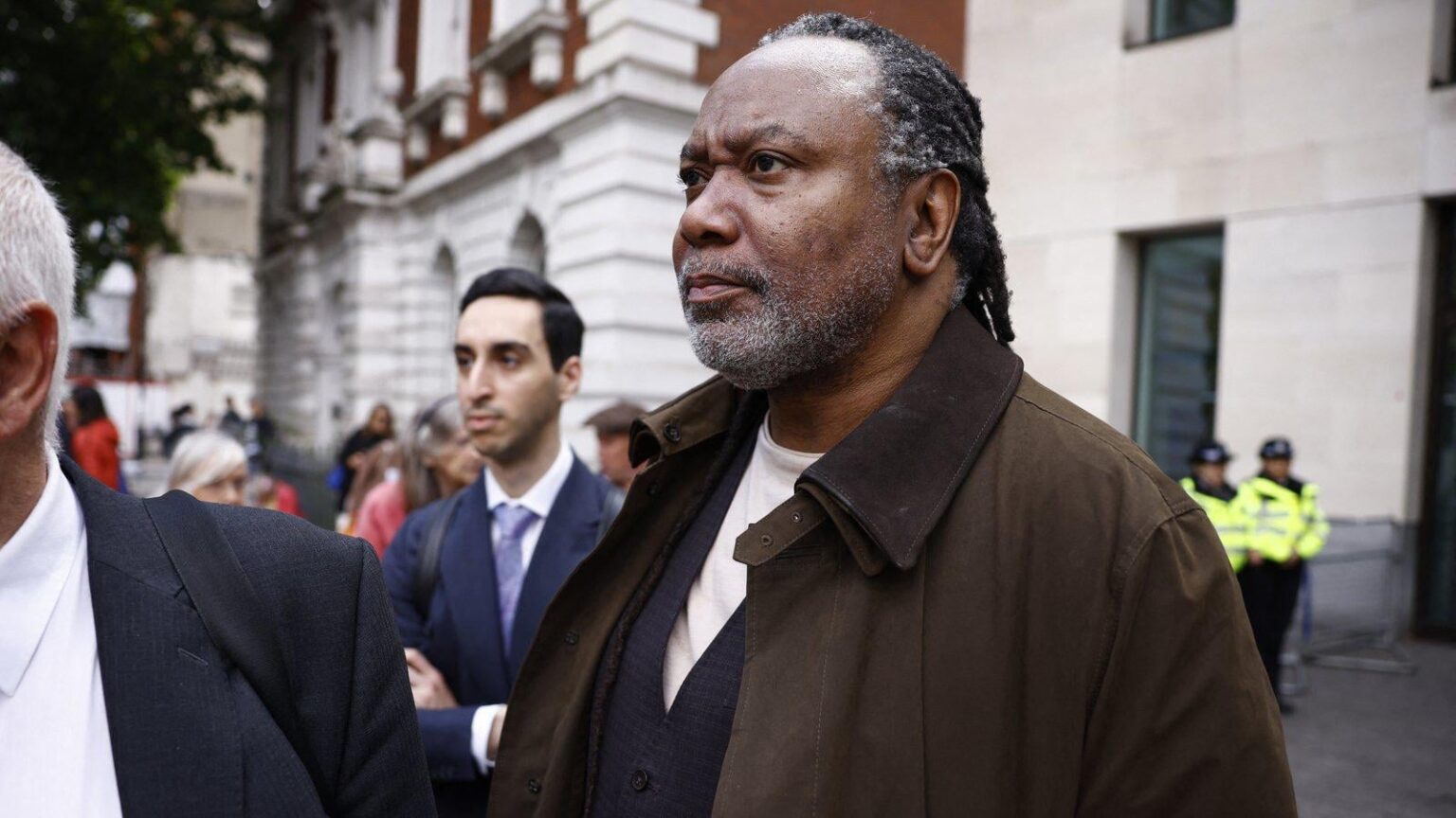 Die Kampagne gegen Antisemitismus bringt den Comedian Reginald D Hunter vor Gericht über Tweets vor Gericht