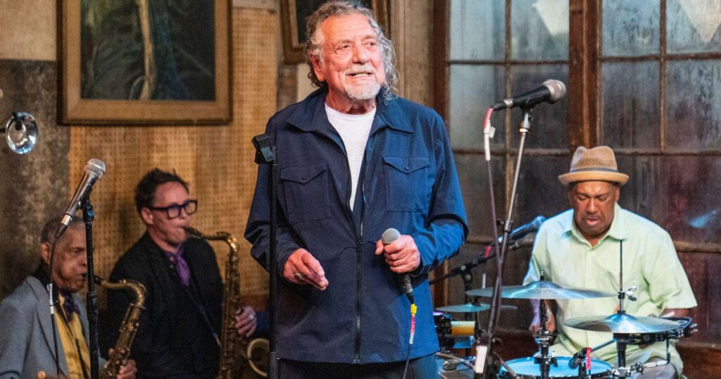 Robert Plant kündigt ein neues Album mit der neuen Band an: 'Wir lachen sehr viel. Ich denke, das passt zu mir. Ich lache gerne '
