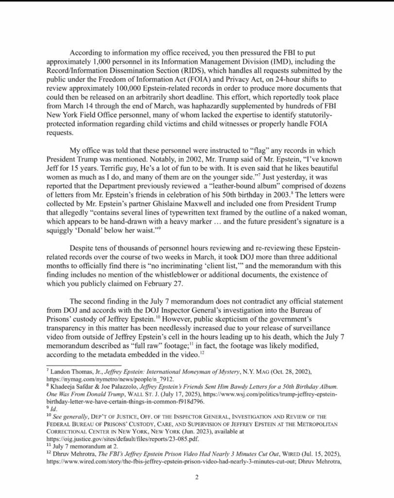 Whistleblower: Pam Bondi legte über 1.000 FBI -Agenten, um die Epstein -Dateien zu überprüfen, ließ sie alles in Bezug auf Trump kennzeichnen und behauptete dann, es gibt hier nichts zu sehen.