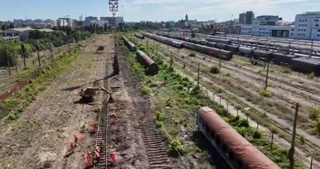 Die brichtliche Regierung hat drei Eisenbahnabschnitte von PNRR genommen