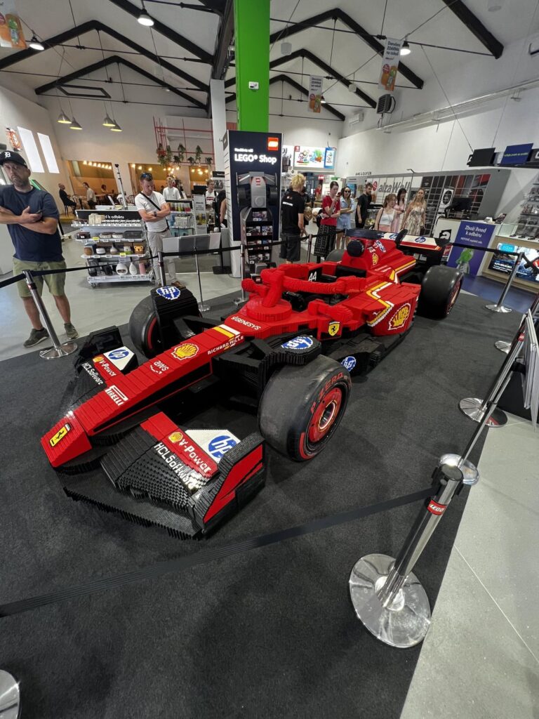 Die LEGO -Formel wird in Alza in Holešovice ausgestellt