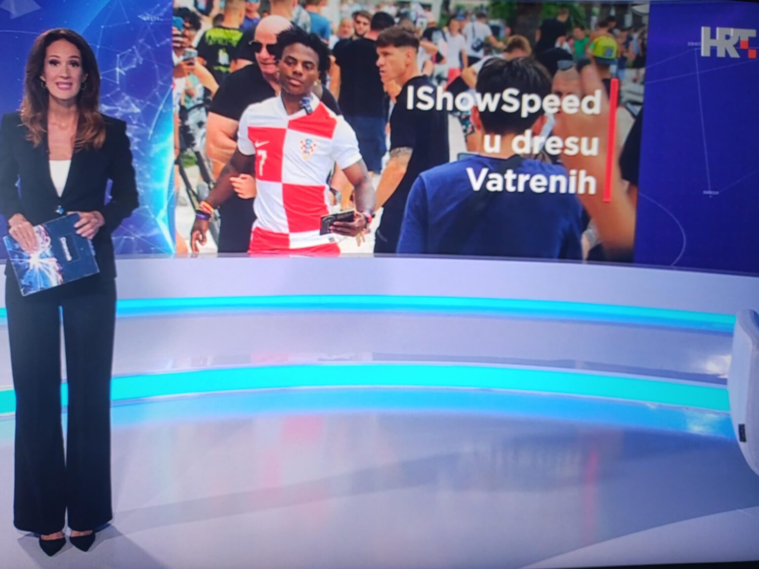Ist es möglich, dass dies eine der Hauptnachrichten des Tages im Tagebuch im staatlichen Fernsehen ist?