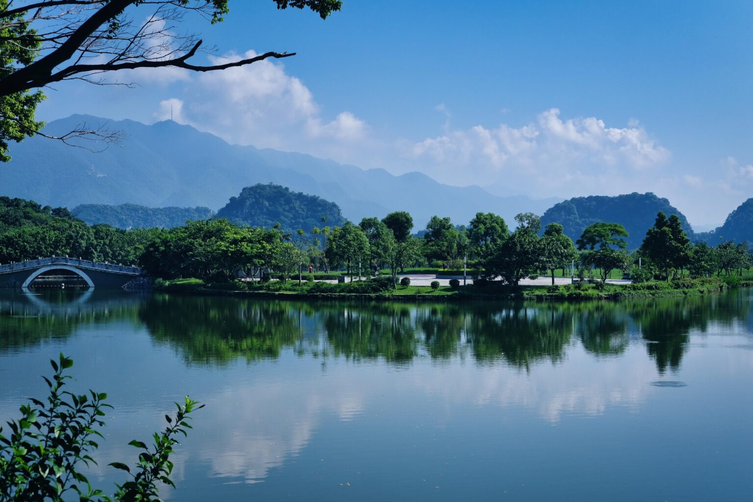 Zhaoqing am Morgen