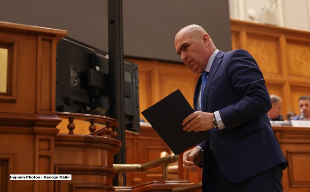 Bolojan wirft 40% der Mitarbeiter (einschließlich der Würdenträger) aus dem Kanzler des Premierministers. Die Anzahl der Protokollmaschinen nimmt in zwei Hälften ab, und die monatlichen Personalkosten werden um 850 Tausend LEI abnehmen. – Biziday Bolojan wirft 40% der Mitarbeiter (einschließlich der Würdenträger) aus dem Kanzler des Premierministers. Die Anzahl der Protokollmaschinen nimmt in zwei Hälften ab, und die monatlichen Personalkosten werden um 850 Tausend LEI abnehmen. - Biziday