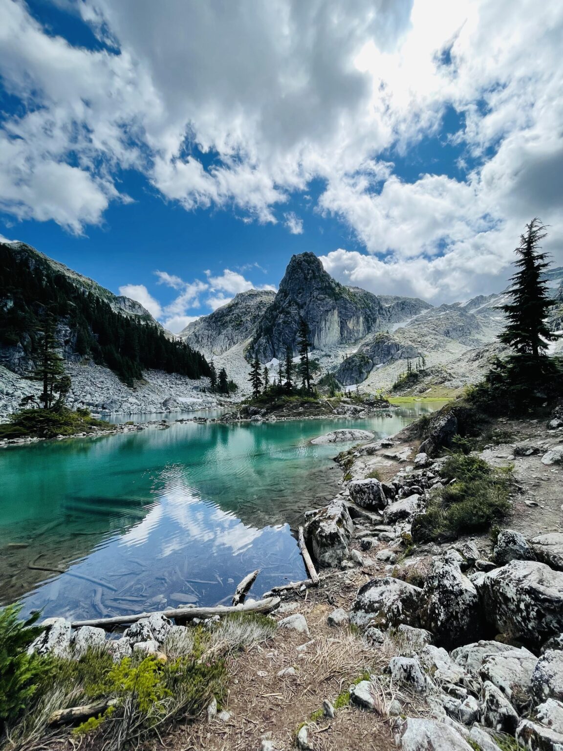 Was schreien Sie aus, bevor Sie in das eisige Gletscherwasser springen? Ich würde sagen, Cowabunga