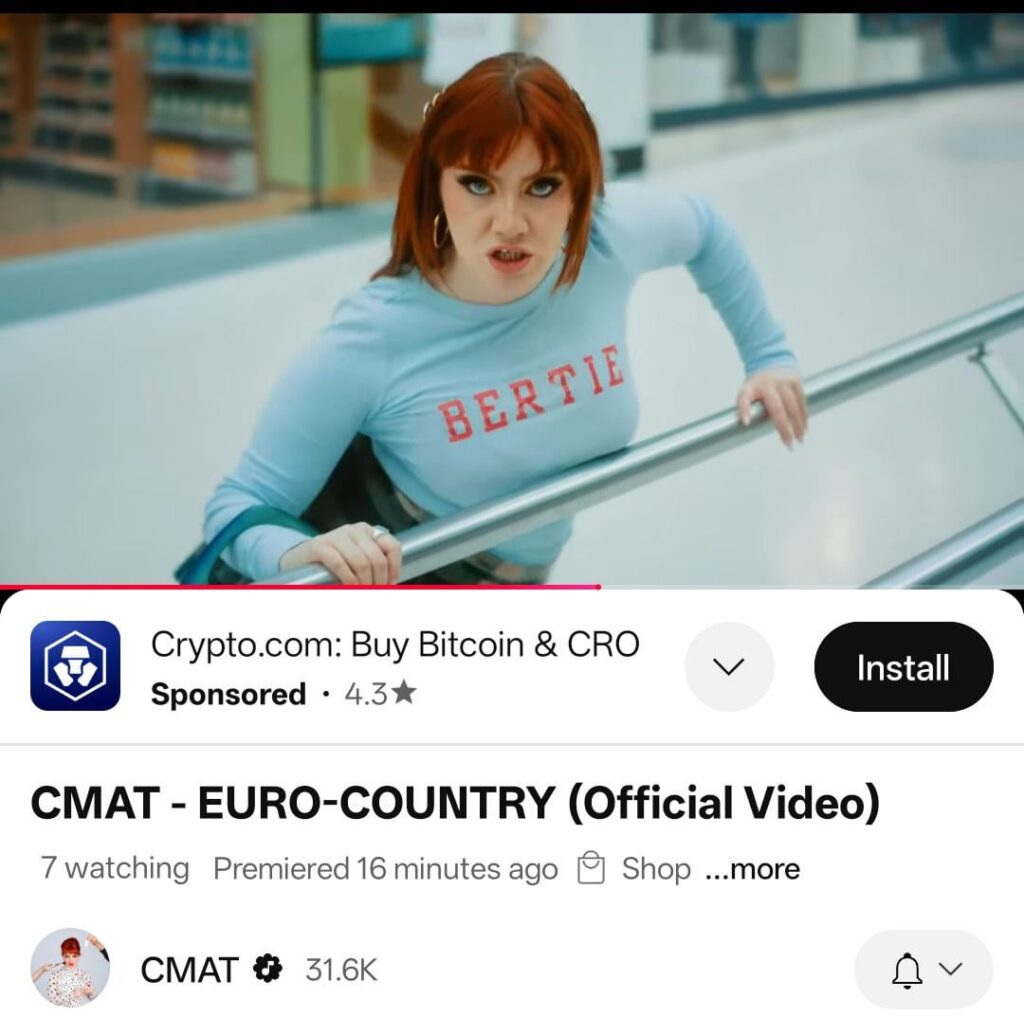 CMAT lässt eine neue Single und es in irisch 🇮🇪 fallen. Ist das Blanch -Einkaufszentrum?