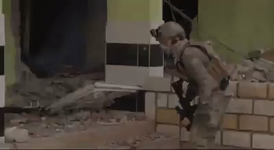 Ein Bild eines Konflikts aus Ditch -Operationen nach dem Öffnungsprozess (Nusaybin, 2016) [NSFW]