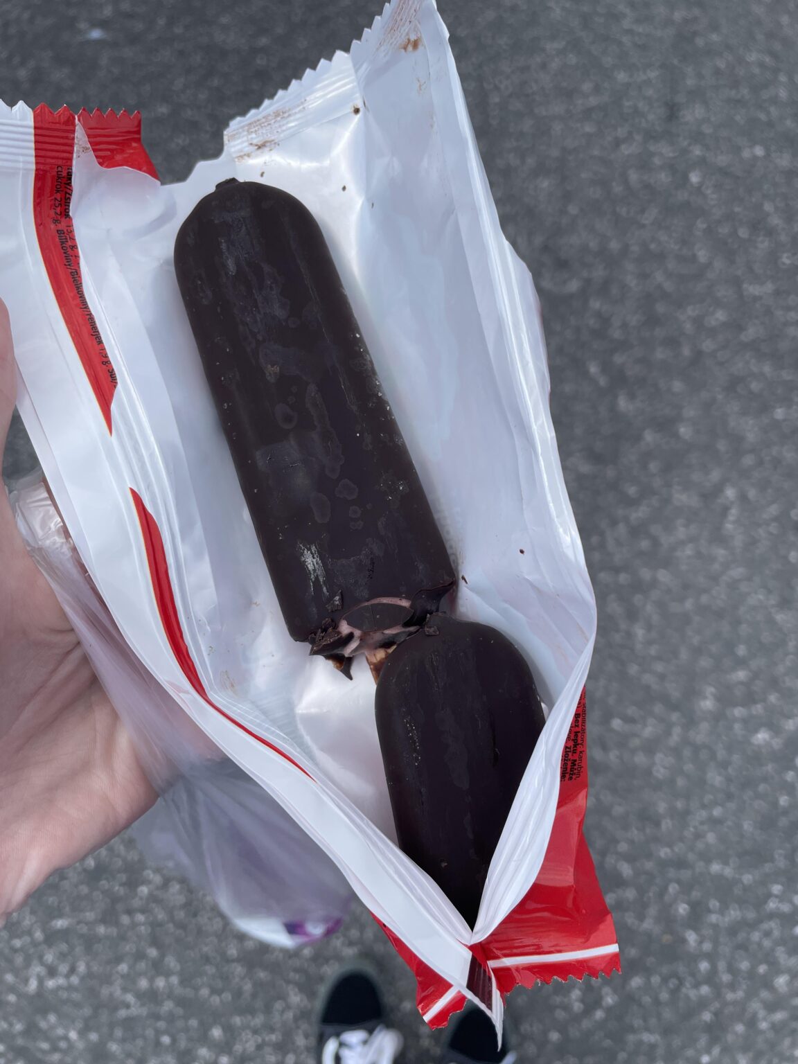 Eineinhalb MROs in einem Paket.