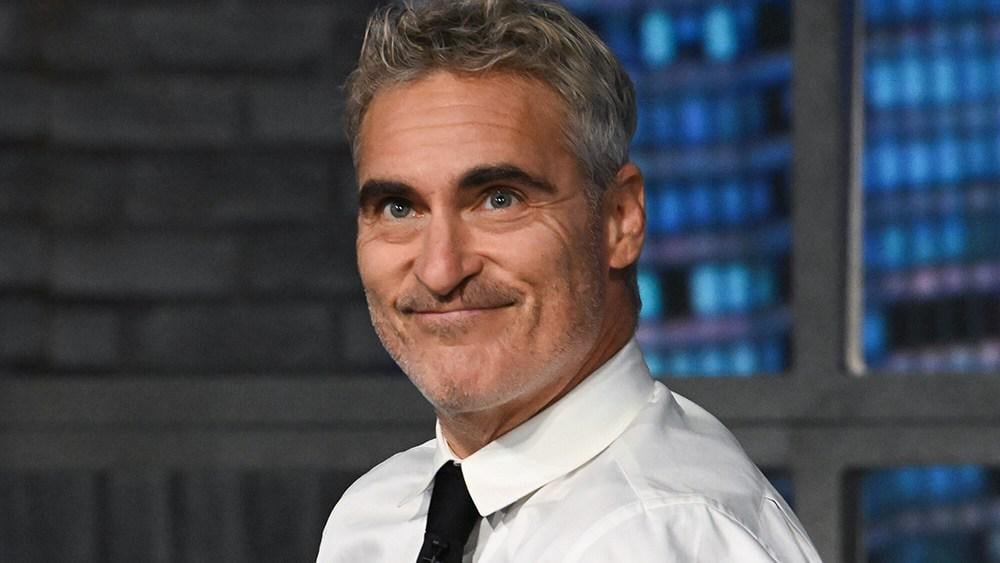 Joaquin Phoenix sagt "Es tut mir so leid" für "schreckliche" und "unangenehme" Letterman -Interview: "Eine der schlimmsten Nächte meines Lebens"