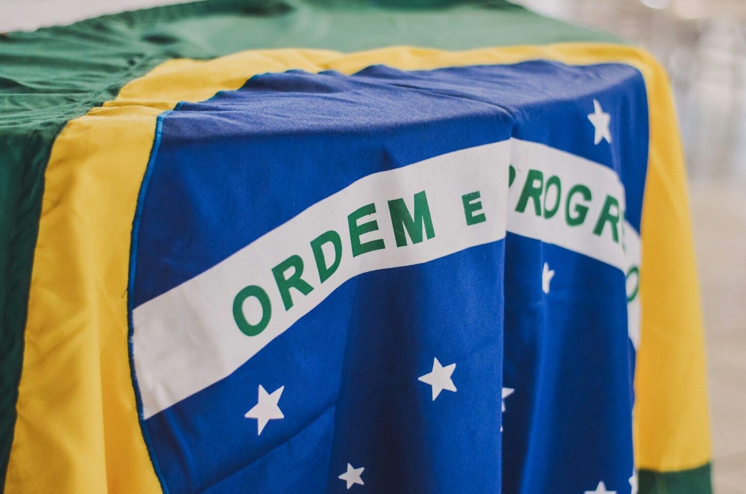Hacker in 140 Mio. USD Brasilien C & M Software Banking Heist Waschgelder mit Crypto