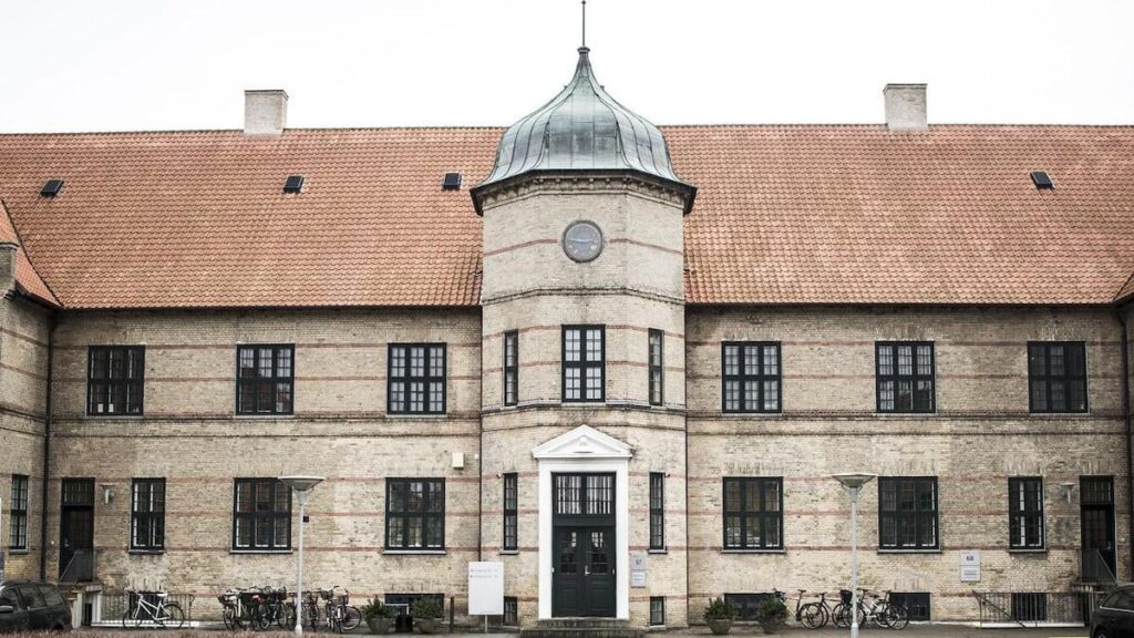Beim Einbeziehung ging es nur um die Kritik am 'Mental National Institute'. Jetzt enthüllen alte Briefe, dass die Dinge dem Buch über Jydske Asyl nicht nachließen.
