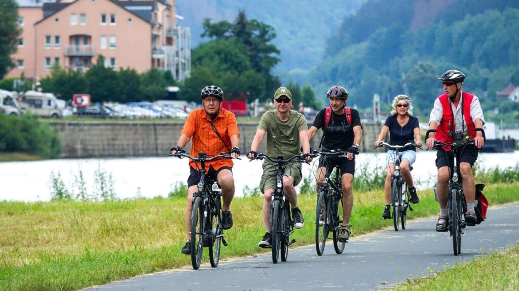 Deutsche Experten schlagen eine Solidaritätssteuer vor, für die Baby Boomer in den Ruhestand gehen - Nachrichten
