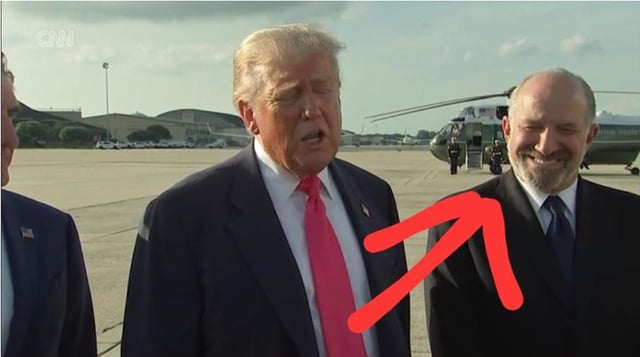 Dieser Mann, der mit Trump dich dumm nennt, ist Howard Lutnick. Trumps Wahl für die Handelsabteilung und Epsteins Nachbar