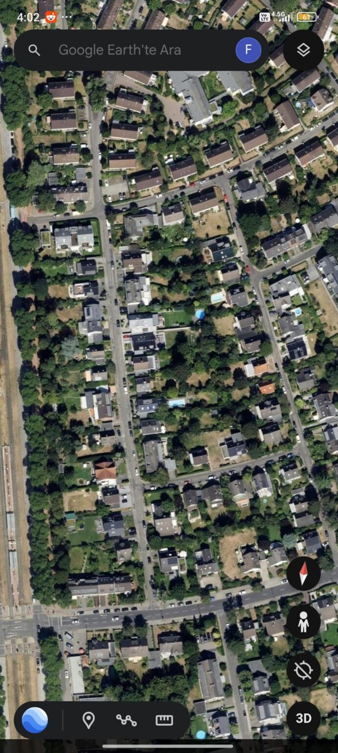 Das erste, was Sie sehen, ist eine normale Straße in Deutschland. Warum ist unser Kapital Ihrer Meinung nach so?