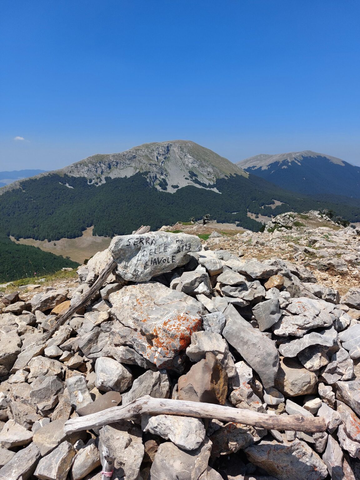 Serra Delle Ciavole, 2127m. Pollino -Nationalpark. ⛰️🇮🇹
