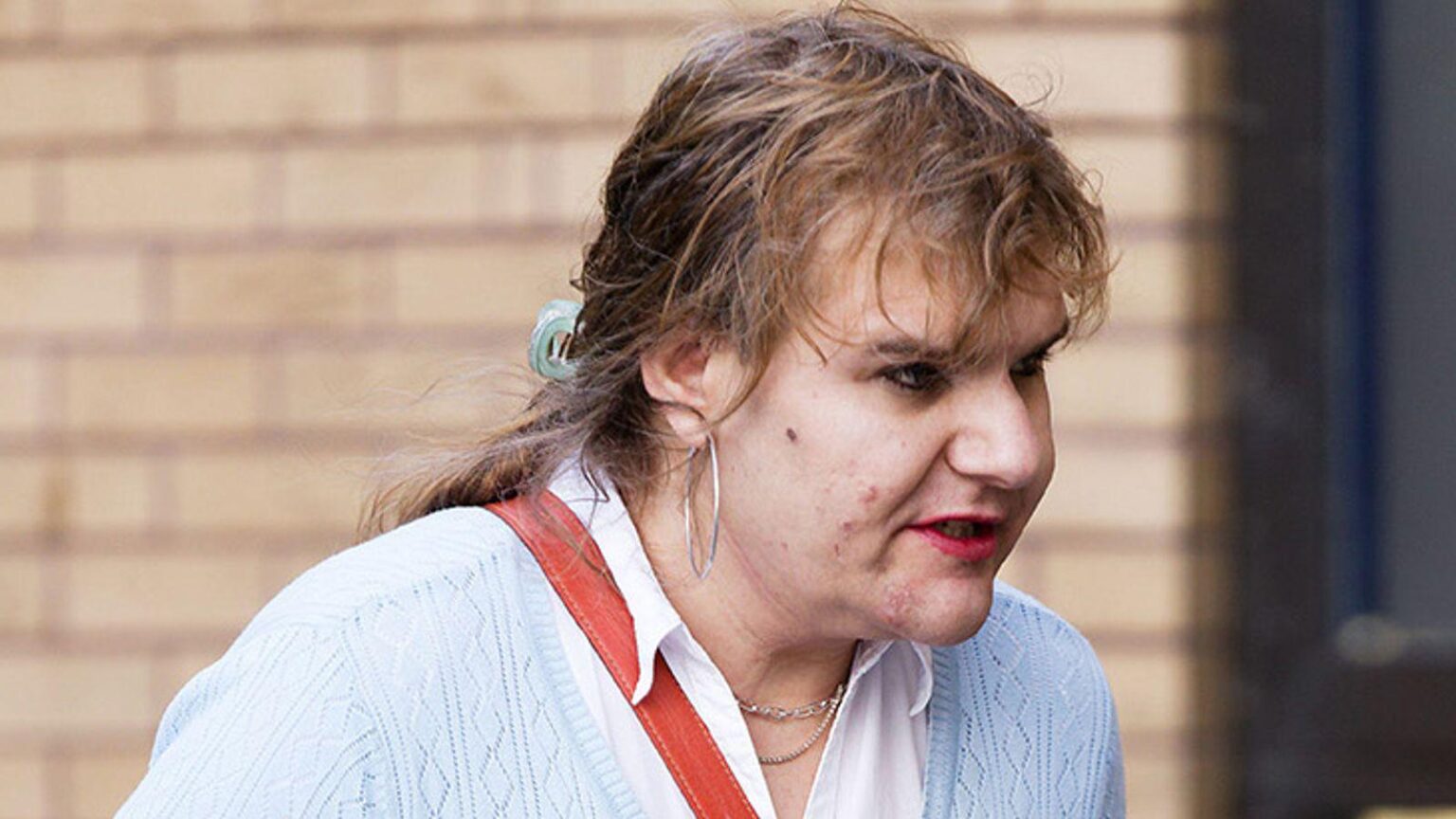 Der ehemalige Tory-Abgeordnete überreichte Gemeinschaftsordnung für die Belästigung von Ex-Frau