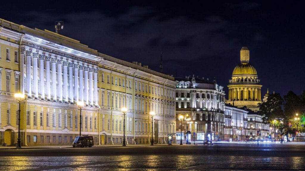 Lassen Sie sie dort behalten, Politiker reagieren auf die festgefahrenen tschechischen Kommunisten in Russland