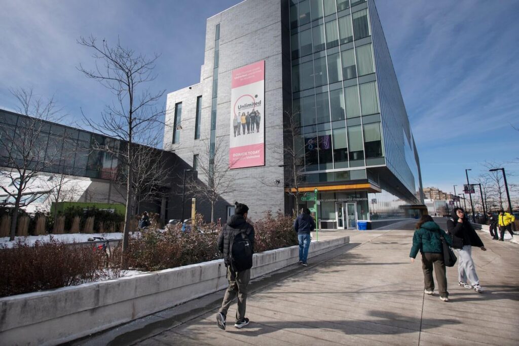 Der Sektor des Ontario College, der sich einer der größten Massenentlassungen der Provinz gegenübersieht, sagt Union, sagt Union