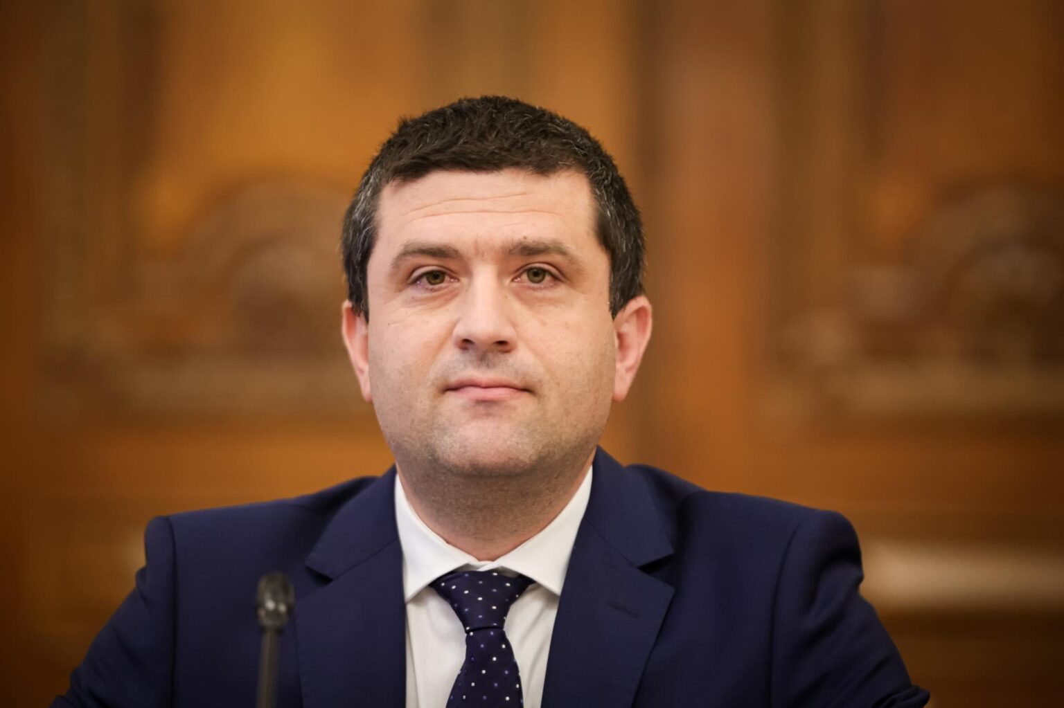 RADU MIRUţţ: Ich werde nicht akzeptieren, dass eine Explosion in einer Waffenfabrik ausgebrochen ist, indem ich einen Nachbarn anruft. Dies ist die Situation in der CUGIR Mechanical Plant - Financial Intelligence