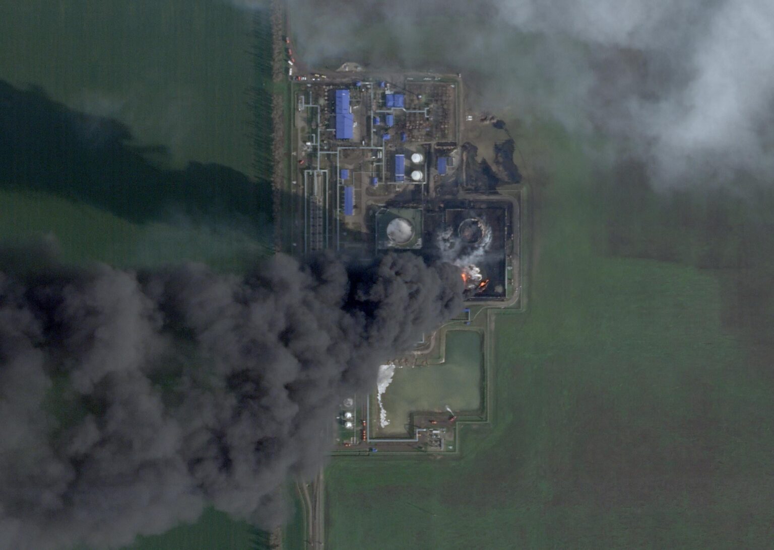 Putin steht vor einer Kraftstoffkrise, während die Ukraine den Angriff eskaliert