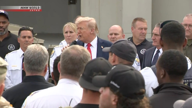 Trump besucht das Polizeizentrum der Polizei, um die Anti-Crime-Kampagne zu fördern