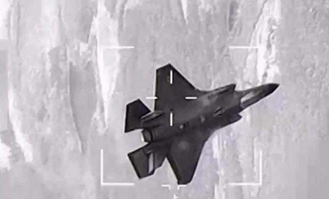 Französische Rafale schlägt die amerikanische F-35 im Hundebau