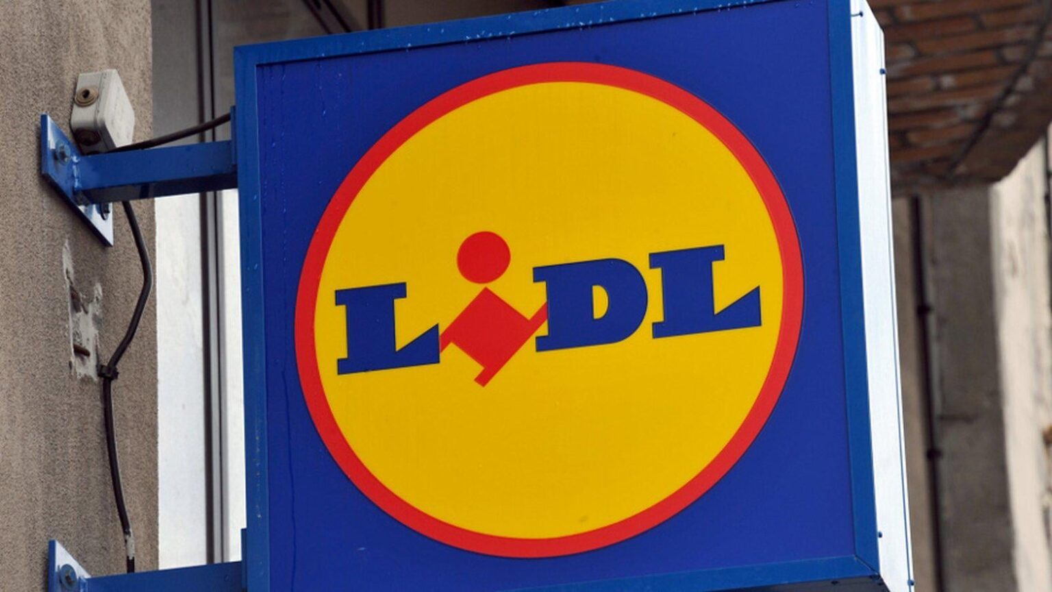 LIDL -Supermarkt unter Schließungen über Probleme mit der Lebensmittelsicherheit