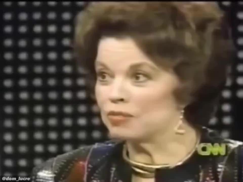 Am 25. Oktober 1988 setzte Shirley Tempel Hollywood Pädophilie auf CNNs „Larry King Live“ auf.