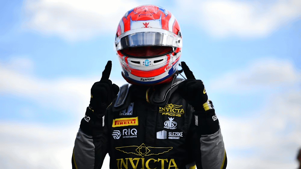 Staněk möchte am Sonntag den Sieg erringen und die tschechische Nationalhymne in F2 hören
