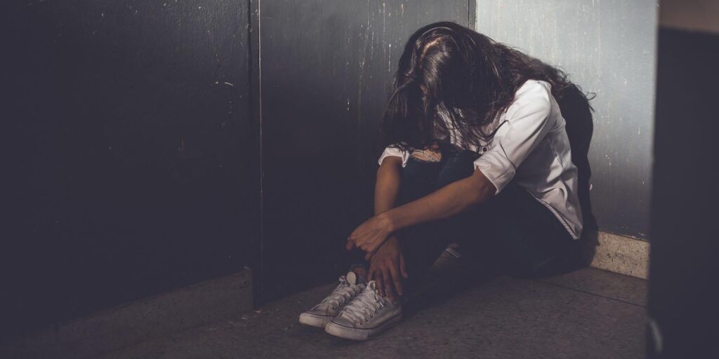 Das Kindheitstrauma ist mit dem sexuellen Narzissmus und hypersexuellen Verhalten verbunden. Der sexuelle Narzissmus ist gekennzeichnet durch ein aufgeblasenes Gefühl der Anspruch und Mangel an Empathie für Sexualpartner. Diese Menschen können Sex hauptsächlich als Mittel betrachten, um ihr Ego zu steigern oder Macht zu erlangen. Das Kindheitstrauma ist mit dem sexuellen Narzissmus und hypersexuellen Verhalten verbunden. Der sexuelle Narzissmus ist gekennzeichnet durch ein aufgeblasenes Gefühl der Anspruch und Mangel an Empathie für Sexualpartner. Diese Menschen können Sex hauptsächlich als Mittel betrachten, um ihr Ego zu steigern oder Macht zu erlangen.