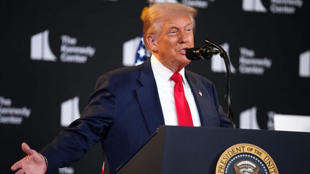 Trump bedroht den nationalen Notfall, um die Kontrolle über die DC -Polizei zu behalten