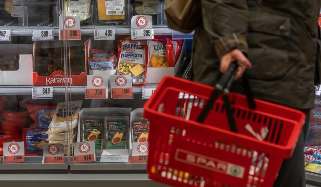 Führt zu einem monatlichen Verlust von 13 Milliarden US -Dollar an Händler mit Margen, Entlassungen können in den Läden kommen Führt zu einem monatlichen Verlust von 13 Milliarden US -Dollar an Händler mit Margen, Entlassungen können in den Läden kommen