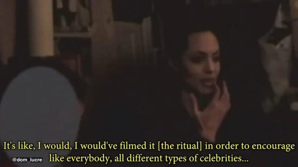 Angelina Jolie, 23, sprach über Initiationsrituale, an denen sie in Hollywood teilgenommen hat